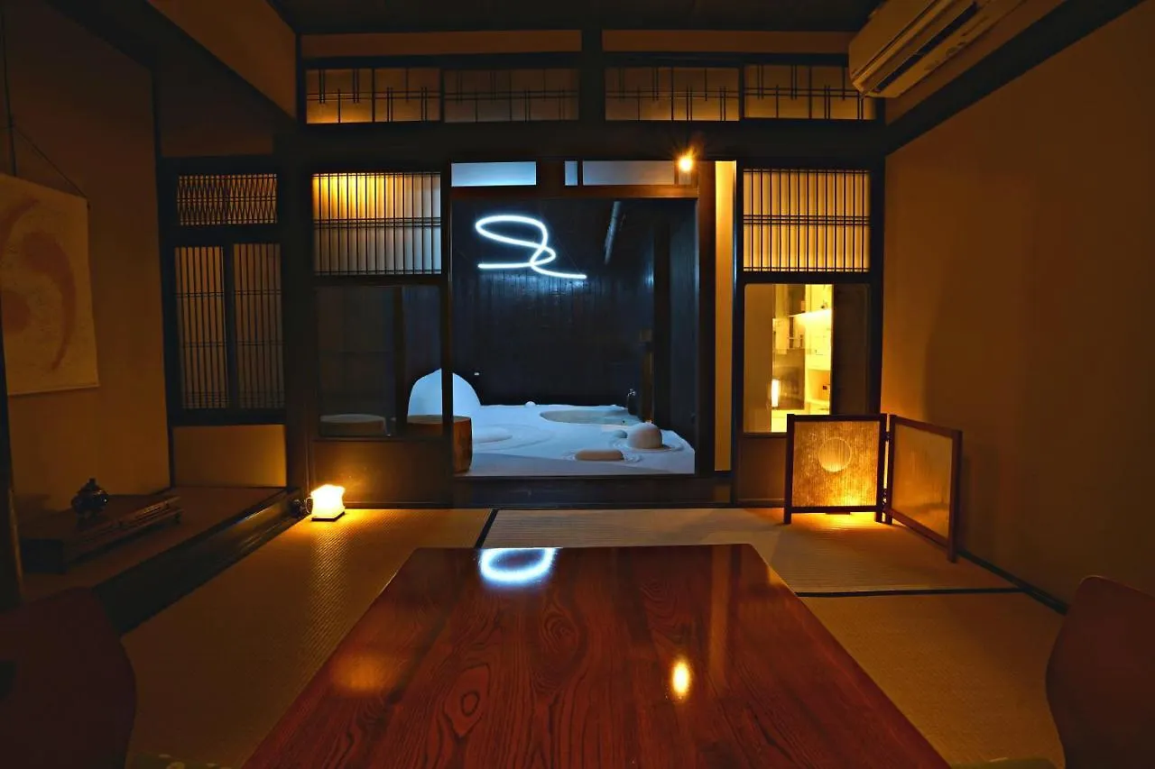 Kiraku Kyoto Aneyakoji Villa Holiday home