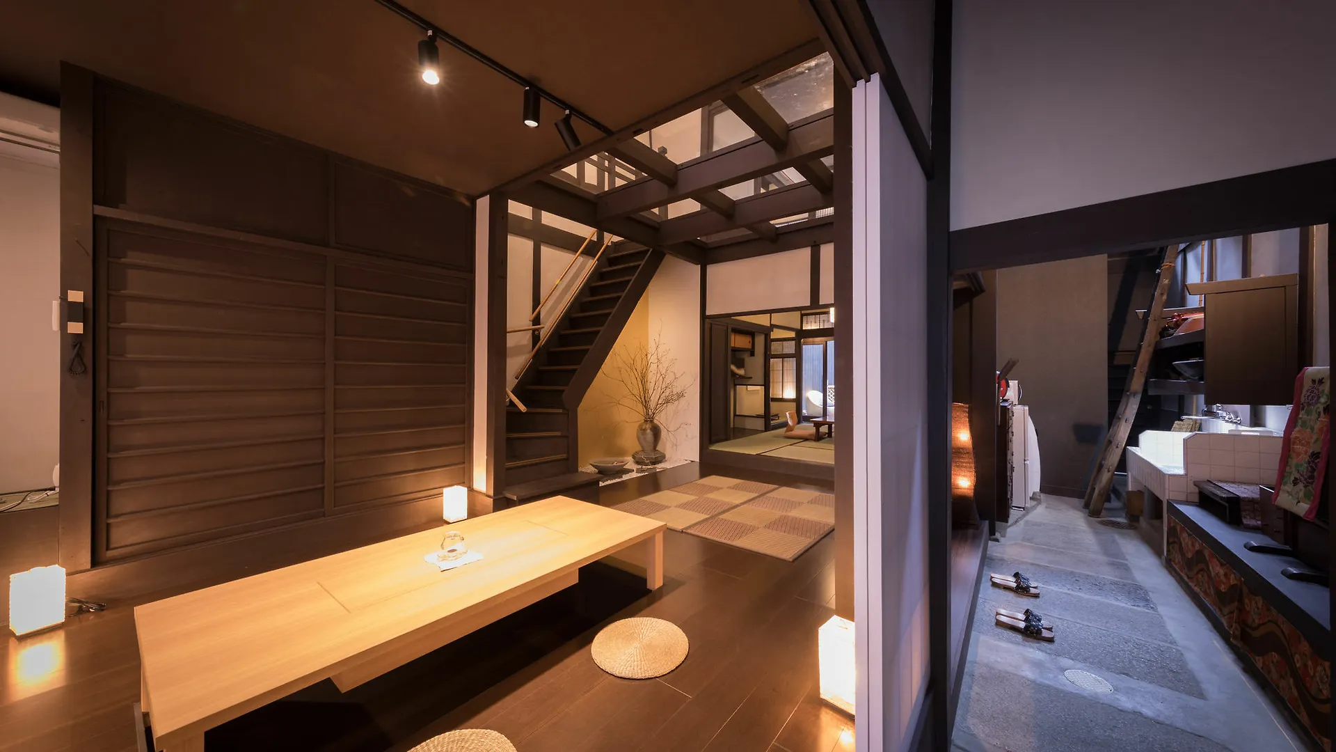 Holiday home Kiraku Kyoto Aneyakoji Villa